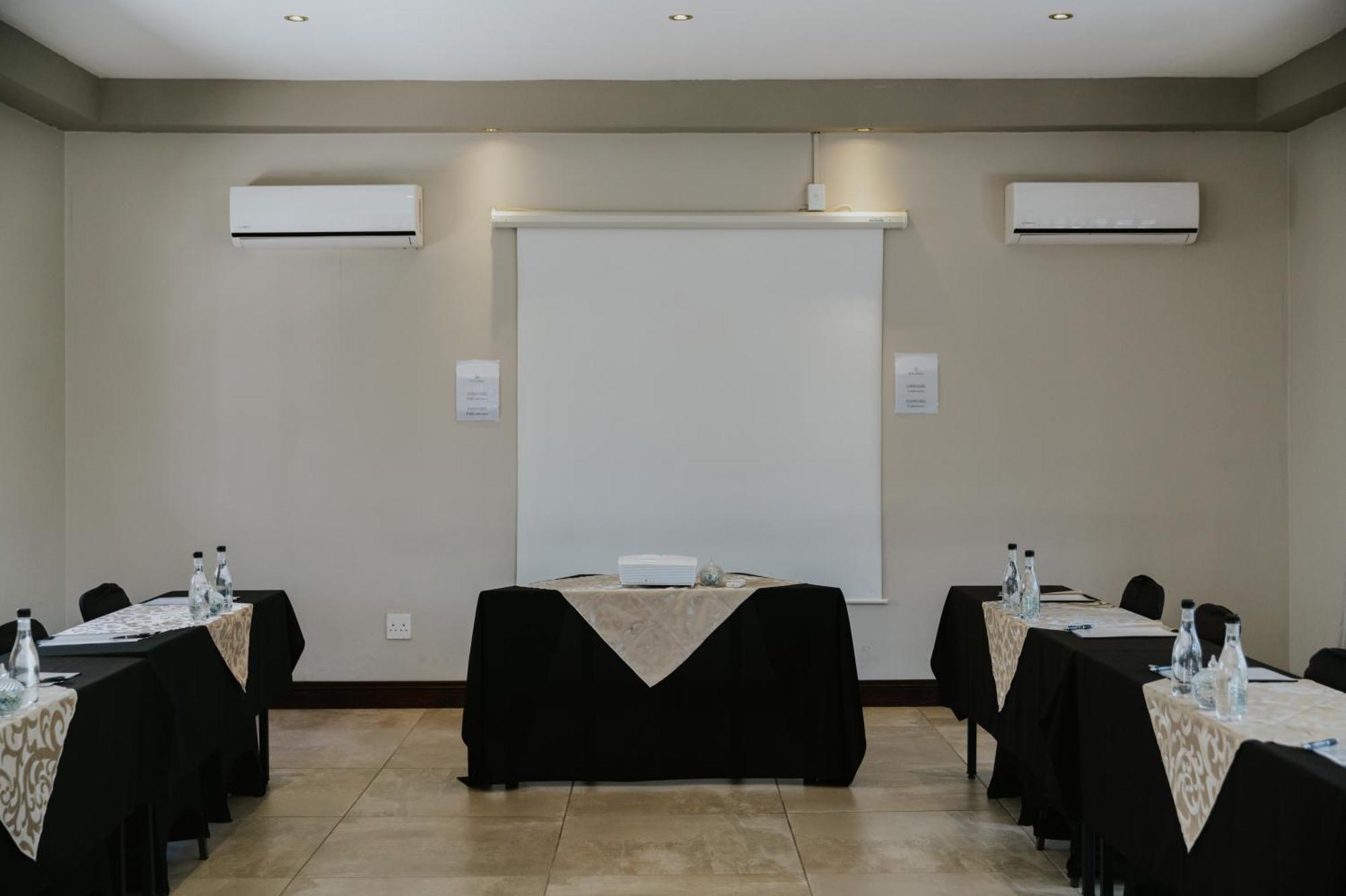 Le Grand Chateau Hotel Parys Luaran gambar